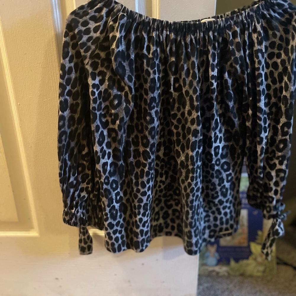 gray leopard print michael kors blouse. off the shoulder, 3/4 sleeves.
